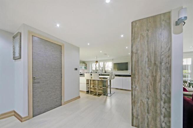 Kitchen Breakfast Room (1).jpg