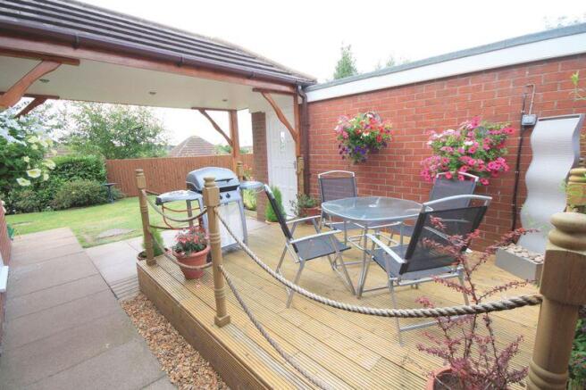 Garden / Decking