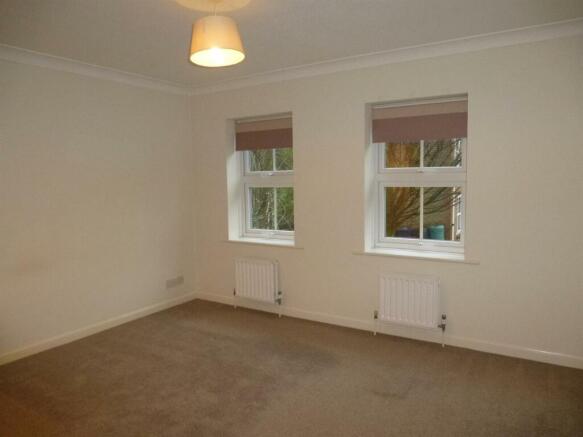 12 Stile Gardens master bedroom.JPG