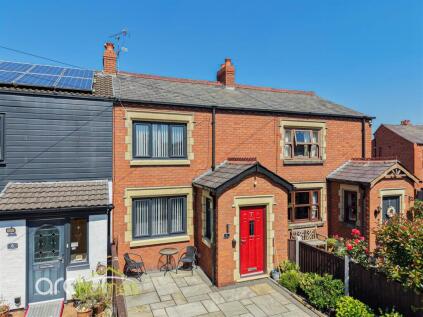 Village View, Leigh
