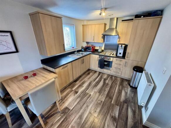 Open Plan Living Room & Kitchen