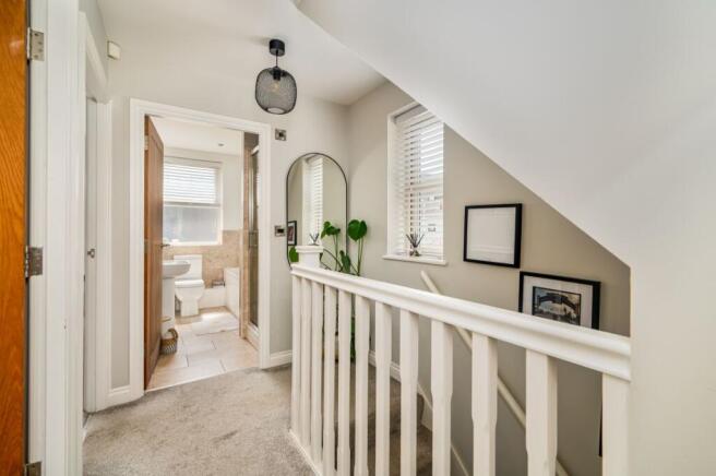3 bed Semi-Detached for sale Image 10