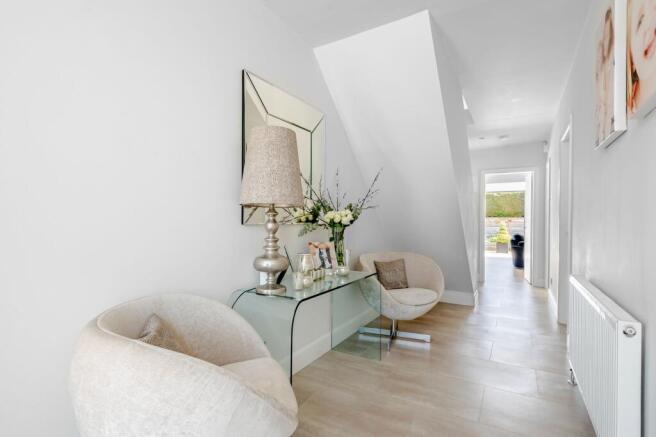 4 bed Detached for sale Image 6