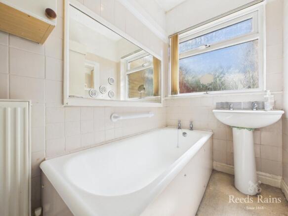 3 bed Semi-Detached for sale Image 11