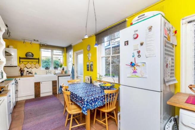 Kitchen Alt