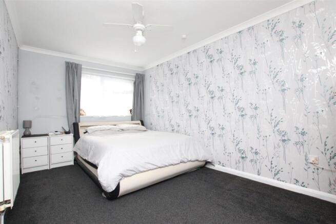 Bedroom 1.JPG