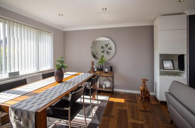 Lounge/Dining Room