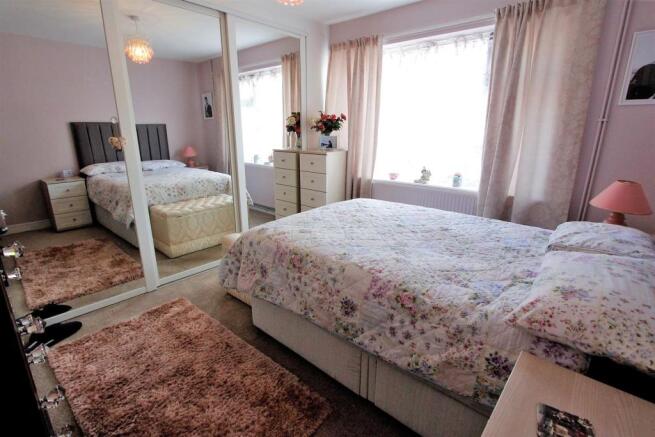Master Bedroom.JPG
