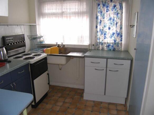 KITCHEN: