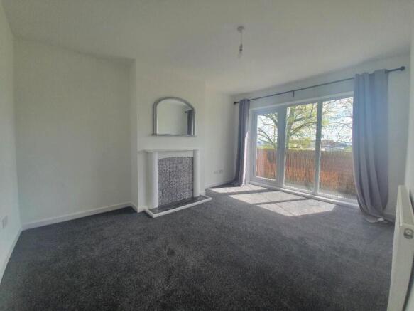 Selsey Close, Whitley - Lounge.jpg