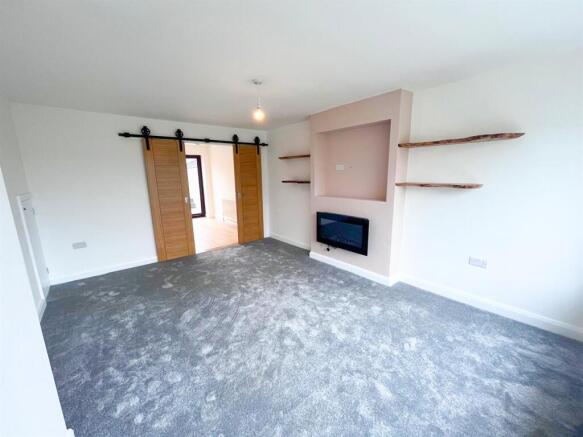 3 bed Detached for sale Image 10