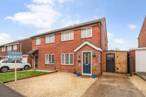 16, Talland Road, Fareham PO14 4NJ