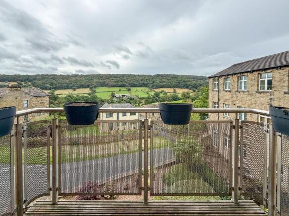 2 bed Apartment for sale Image 4