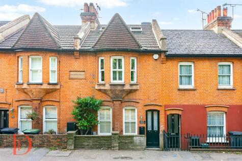 High Road, Loughton