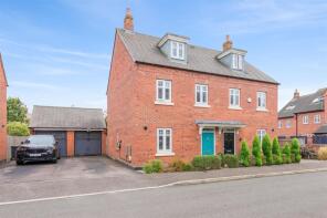 16, Flora Grove, Ashby-de-la-zouch LE65 1FG