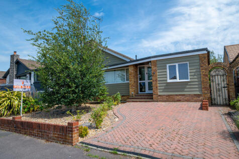 Eglantine Walk, Cowplain