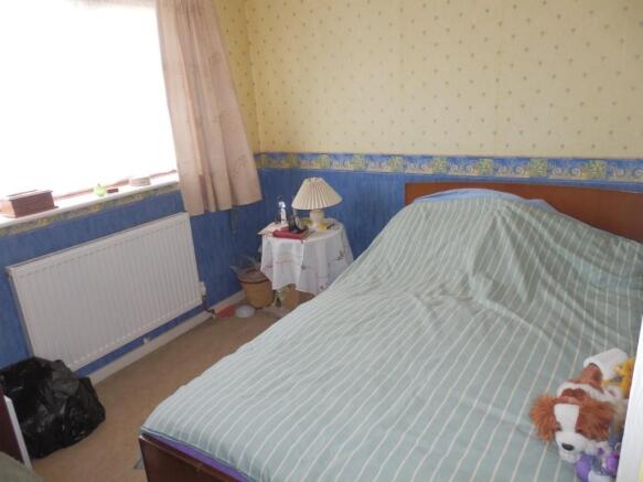 BEDROOM 2