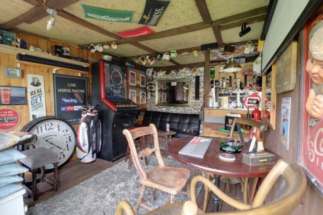 Garden Bar