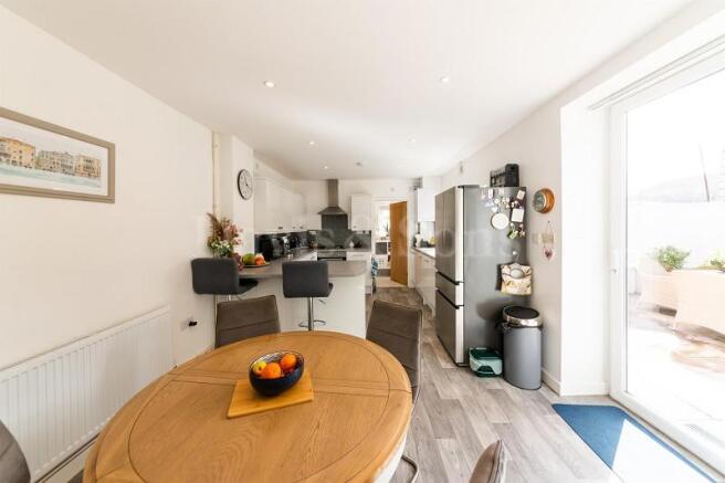 Kitchen/Dining Room
