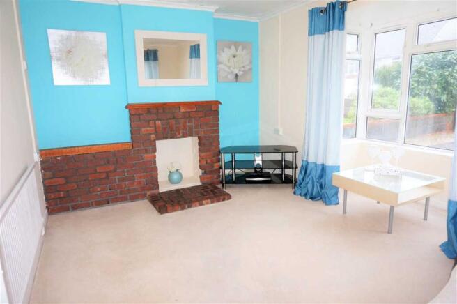 LOUNGE :