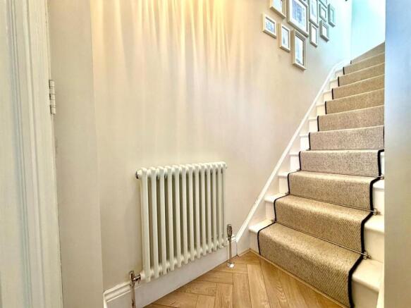 2 bed Semi-Detached for sale Image 5