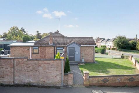 James Road, Wellingborough, NN8