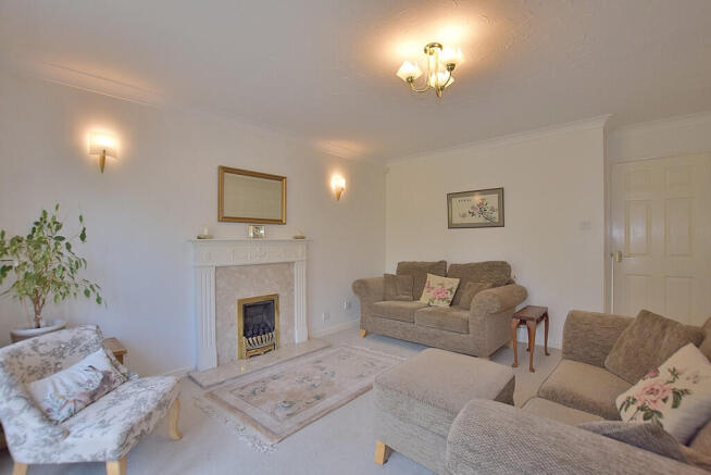 2 bed Semi-Detached Bungalow for sale Image 4