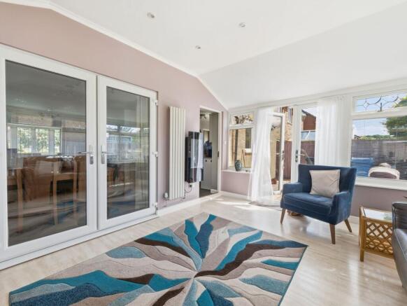 4 bed Detached for sale Image 8