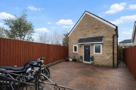 Albany Court, Keighley