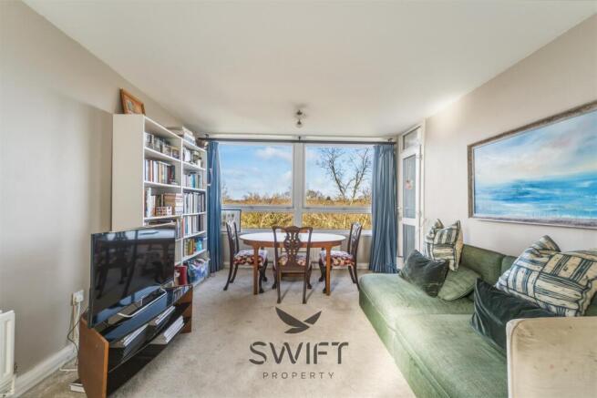 39 Warwick Crest, Arthur Road, B15 2LH_02918.jpg