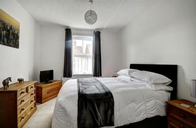 Bedroom 2: