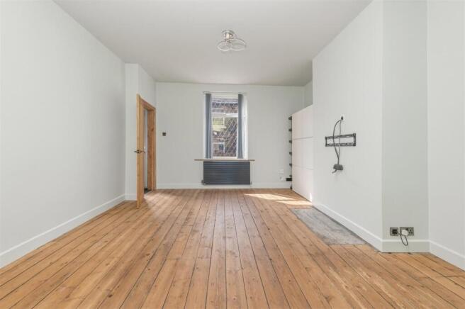 2 bed Terraced for sale Image 4