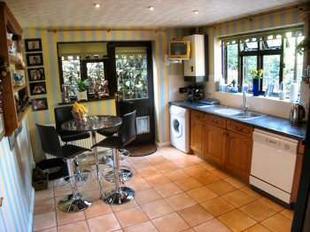 KITCHEN/BREAKFAST ROOM 14'10 x 11'4