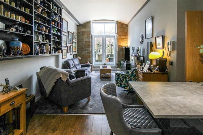 Kitchen/Dining Area