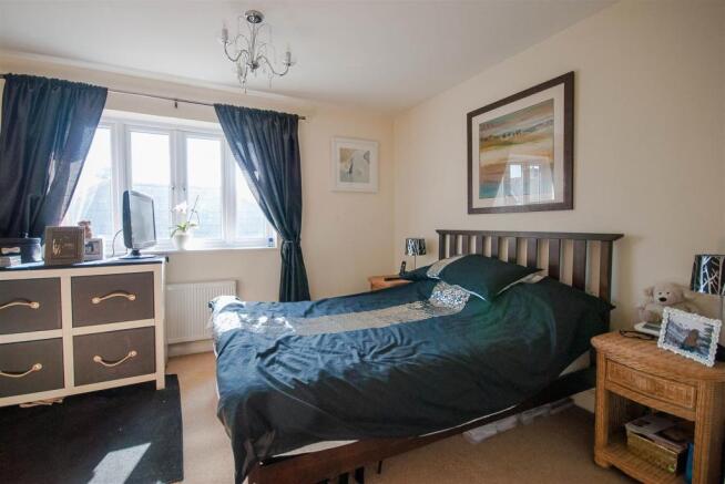 Master Bedroom, Carm
