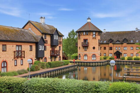 Lawrence Moorings, Sawbridgeworth