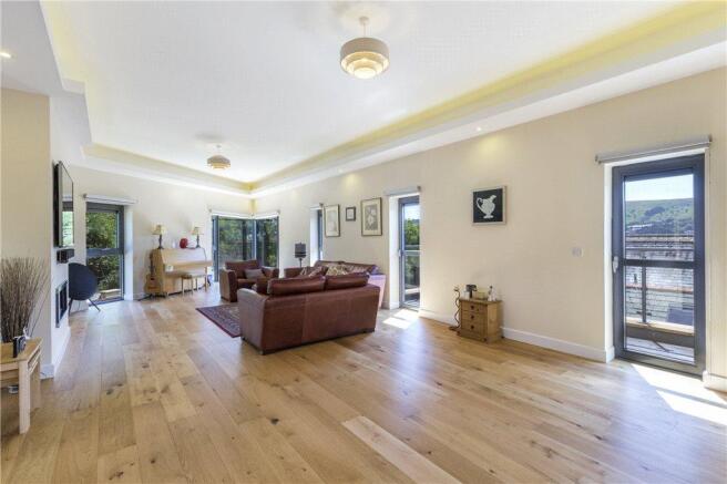 Light & Spacious