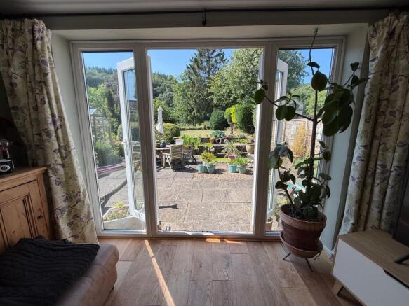 3 bed Detached for sale Image 8