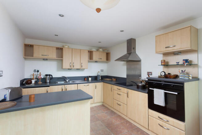 3 bed Penthouse for sale Image 5