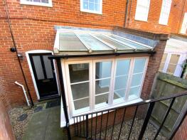 130, Station Road West, Canterbury CT2 8HY