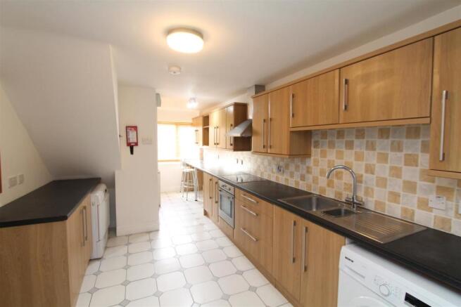 Kitchen.JPG