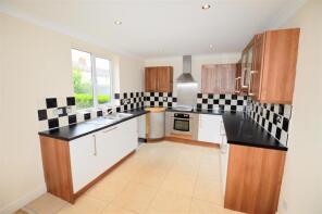 40, Ravenshill Road, West Denton, Newcastle Upon Tyne NE5 5EA