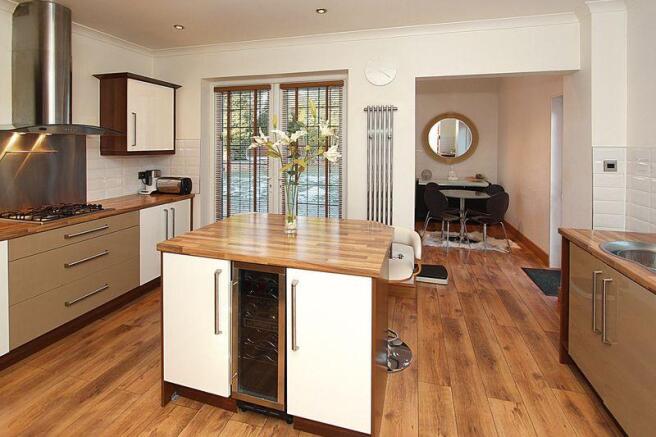 KITCHEN 1