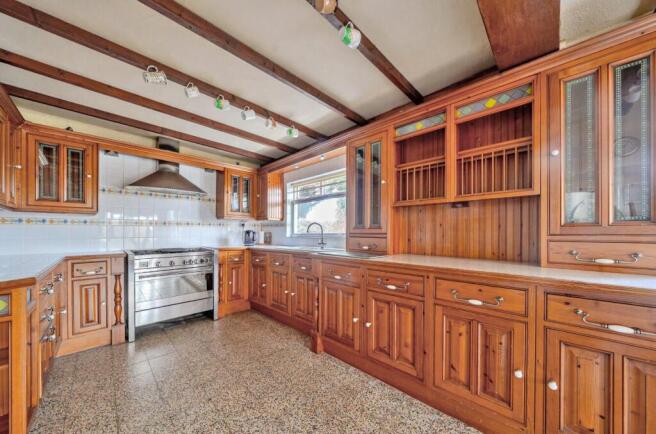 kitchen1.JPG