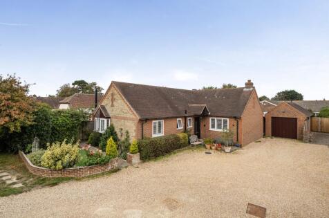 Holmwood Close, West Wittering, PO20