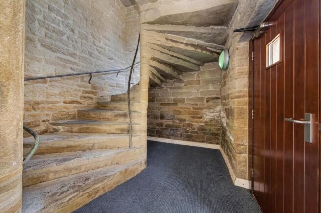 2 bed Apartment for sale Image 5