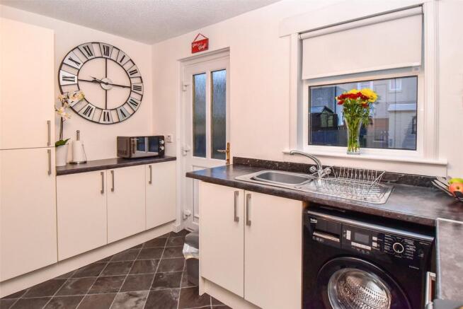 Kitchen (2)