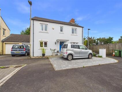 Station Close, Holsworthy
