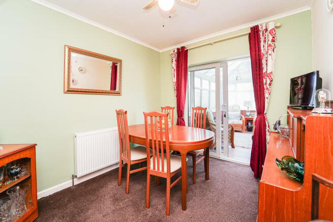 Dining Room/Bedroom 