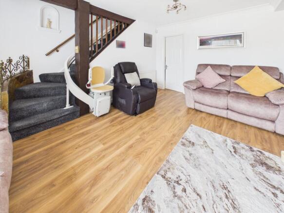 3 bed Semi-Detached for sale Image 7